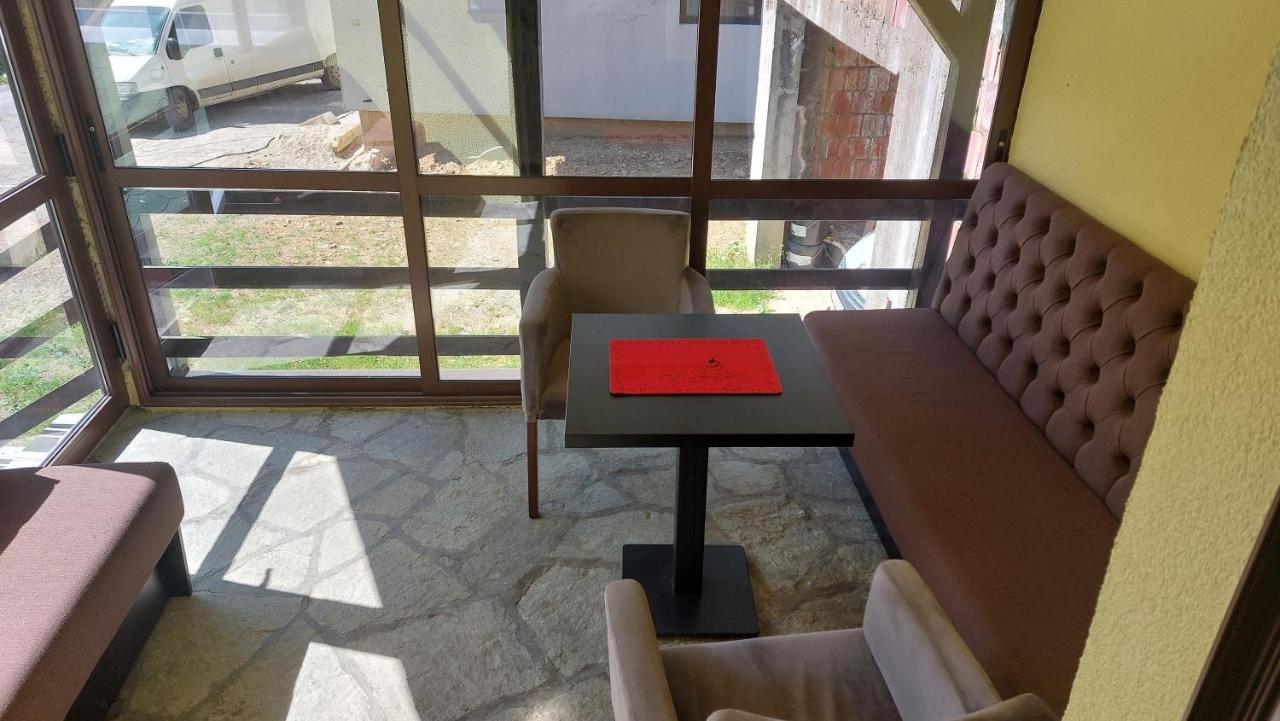 Apartments Vila Djurdja Kopaonik Exteriör bild